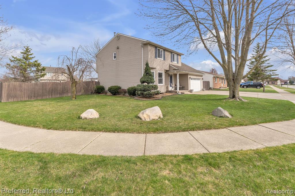 48932 CELESTE Street, Chesterfield, MI — Photo 39