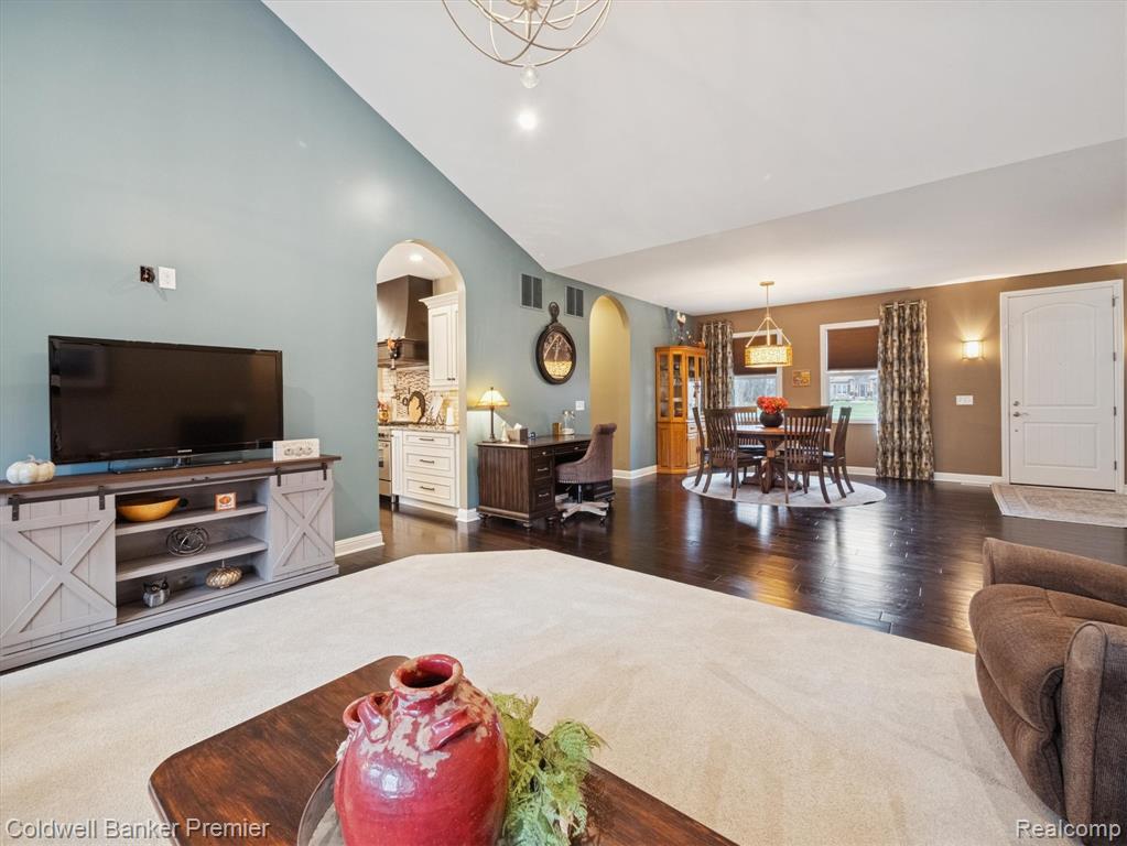 214 Presidio Drive, Ortonville, MI 48462 — Photo 16