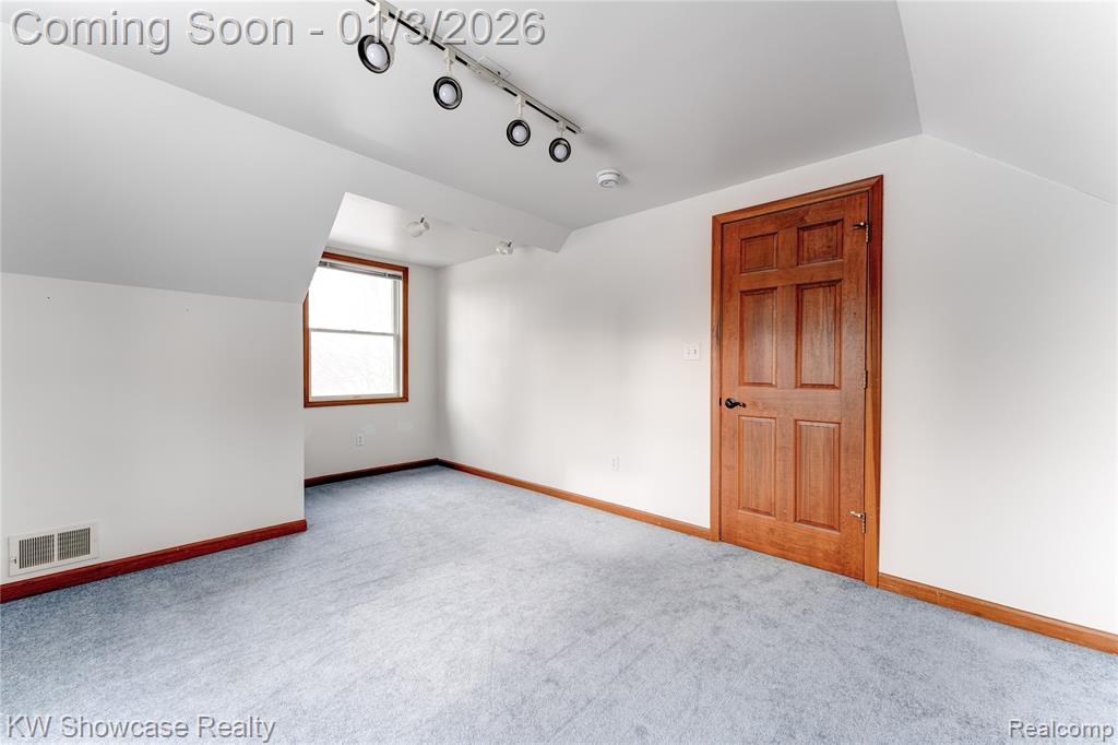 836 N Main Street, Milford, MI 48381 — Photo 23