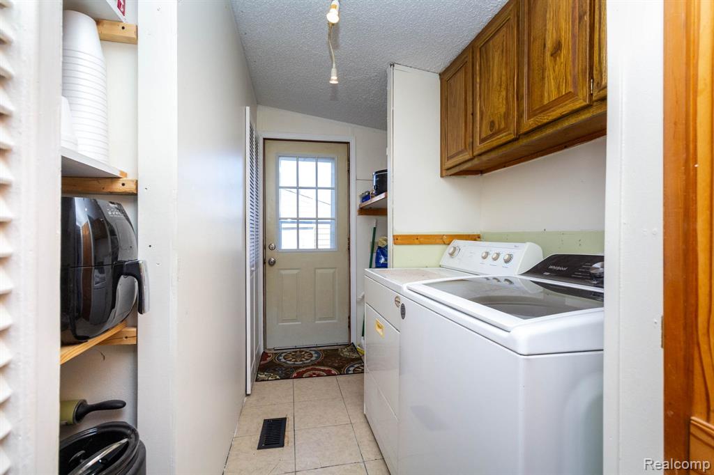 9002 Arnold Road, Ira, MI — Photo 29