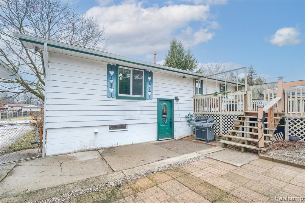 8250 Rockwood Avenue, Mount Morris, MI 48458 — Photo 9