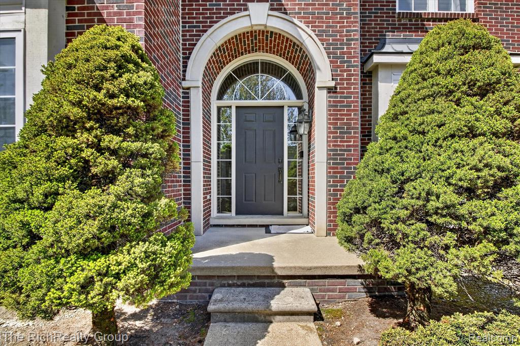 50544 Livingston Drive, Northville, MI 48168 — Photo 2
