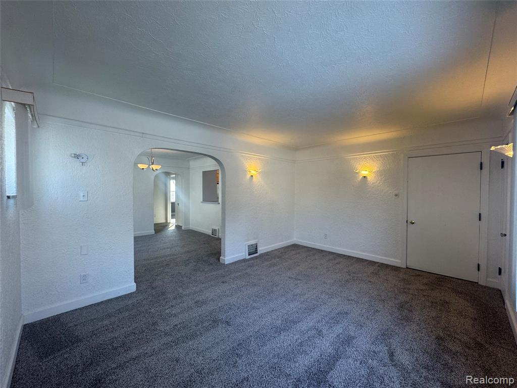 431 Elm Street, Trenton, MI 48183 — Photo 2