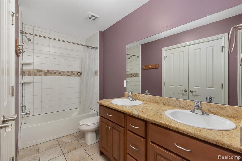724 Constitution Street, Canton, MI 48188 — Photo 30