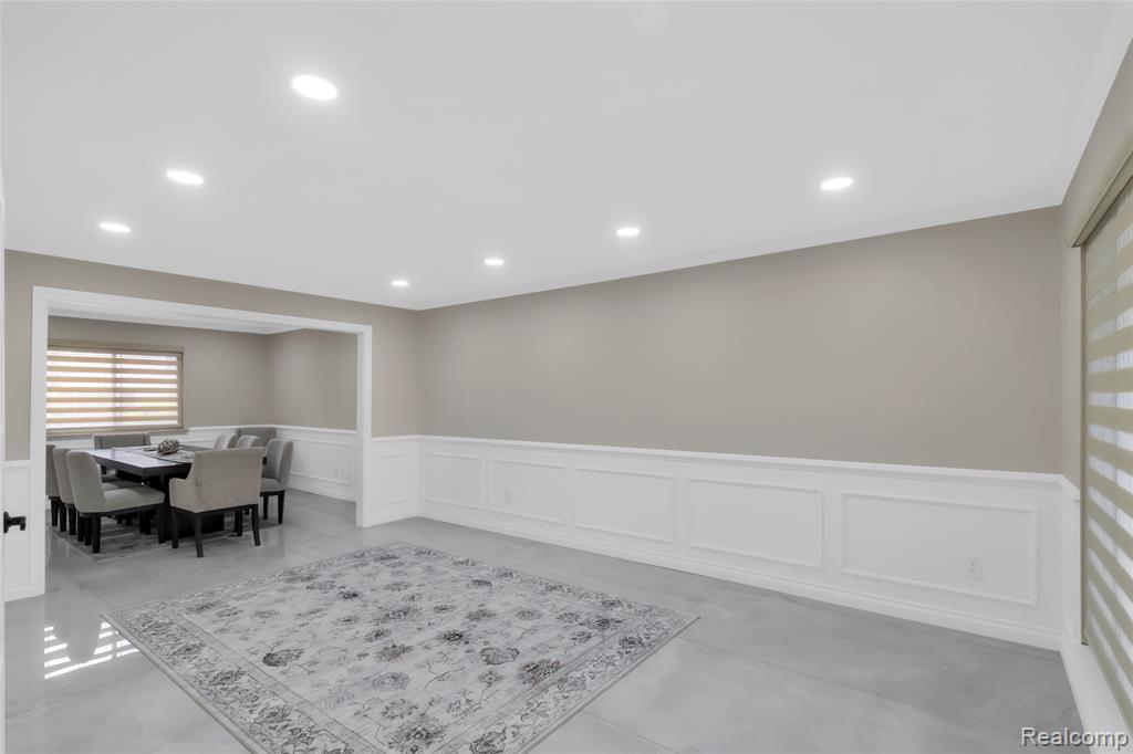6880 Brookshire Drive, Canton, MI 48187 — Photo 9