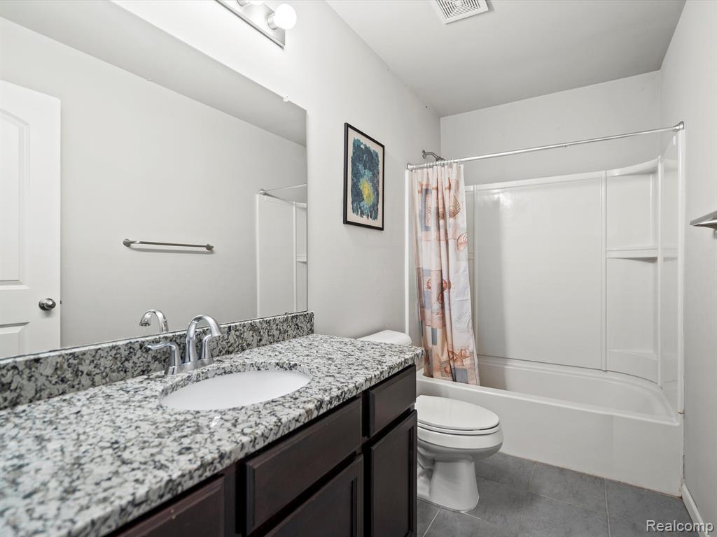 13521 S CUMBERLAND Drive, Van Buren, MI 48111 — Photo 25