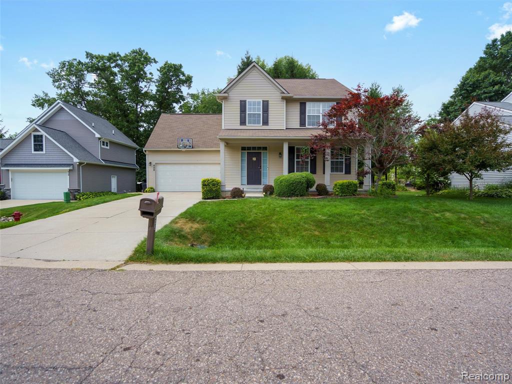 428 Newton Court, Lake Orion, MI 48362 — front exterior