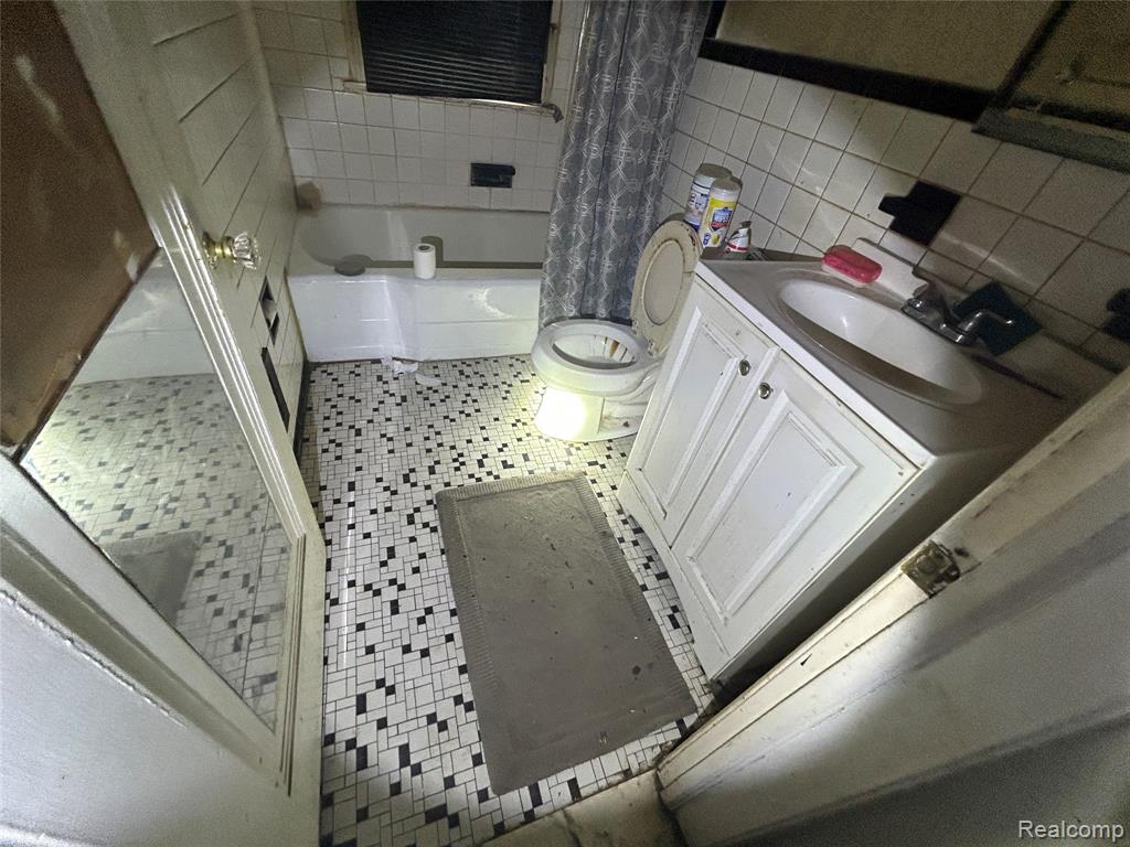 20233 Roselawn Street, Detroit, MI 48221 — Photo 26