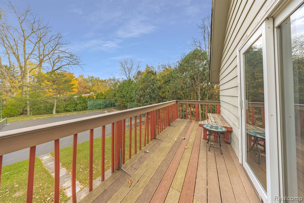 5731 FARMINGTON Road, West Bloomfield, MI — Photo 24