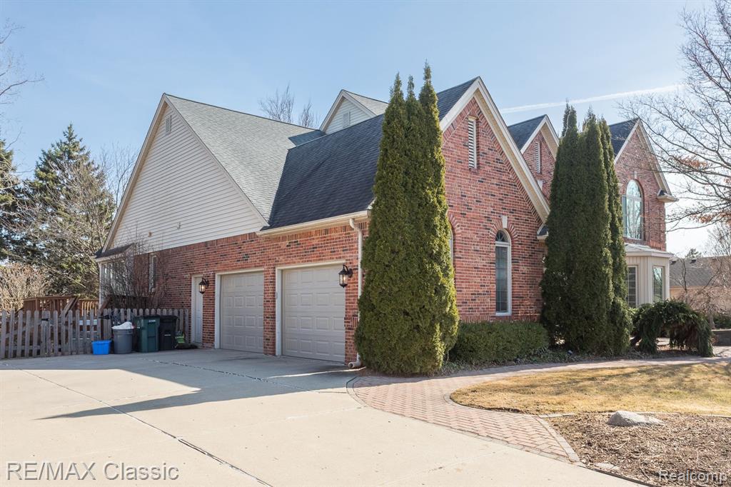 6904 GRANGER Drive, Troy, MI 48098 — Photo 64