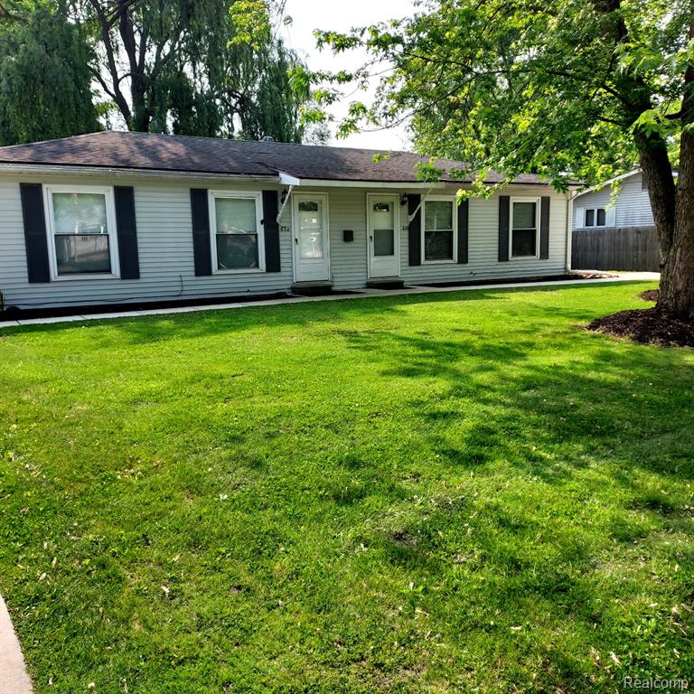 630 Aldrich Street, Linden, MI 48451 — Photo 2