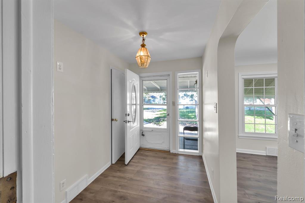 4453 Culver Street, Dearborn Heights, MI 48125 — Photo 13