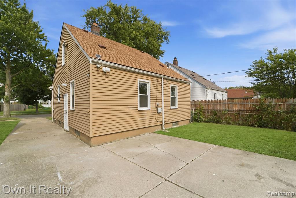 6454 Vaughan Street, Detroit, MI 48228 — Photo 28