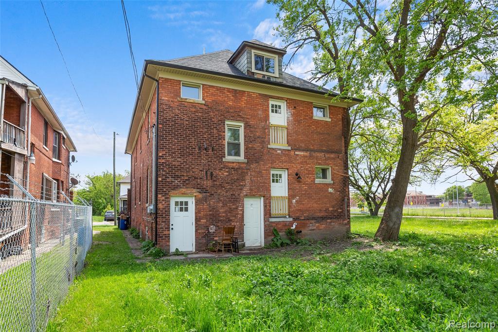 900 Hazelwood Street, Detroit, MI 48202 — Photo 33