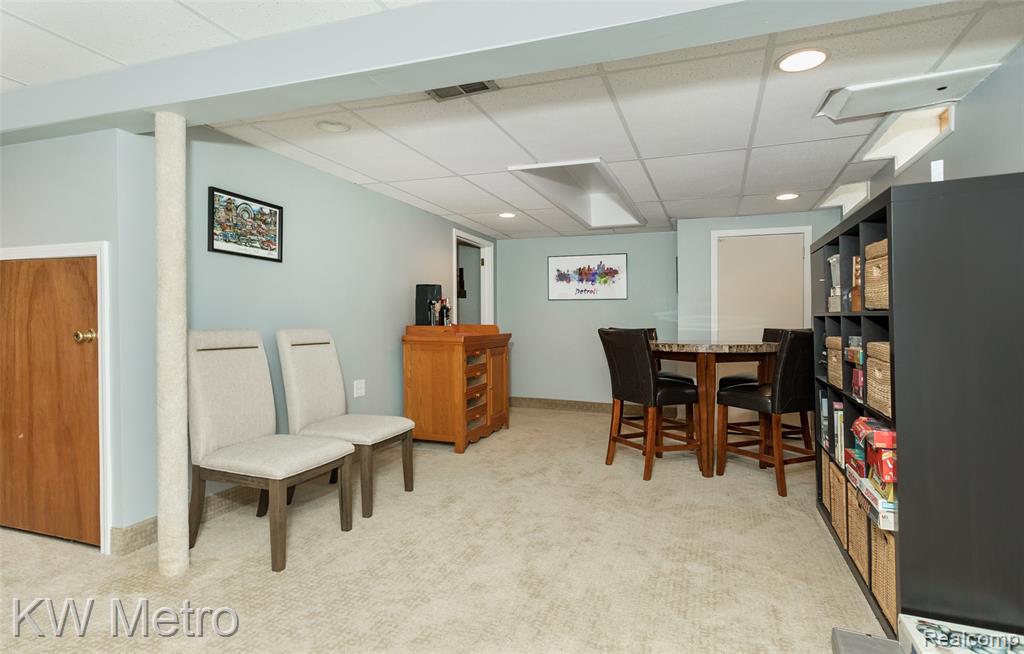 635 Timberline Drive, Rochester Hills, MI 48309 — Photo 36