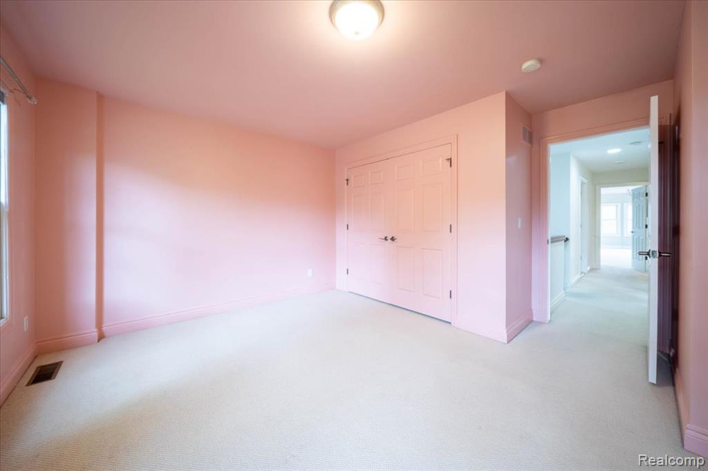 717 S Kenwood Avenue, Royal Oak, MI 48067 — Photo 19