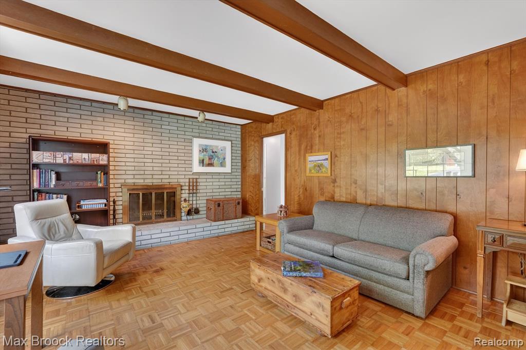 7456 Glengrove Drive, Bloomfield Hills, MI 48301 — Photo 24