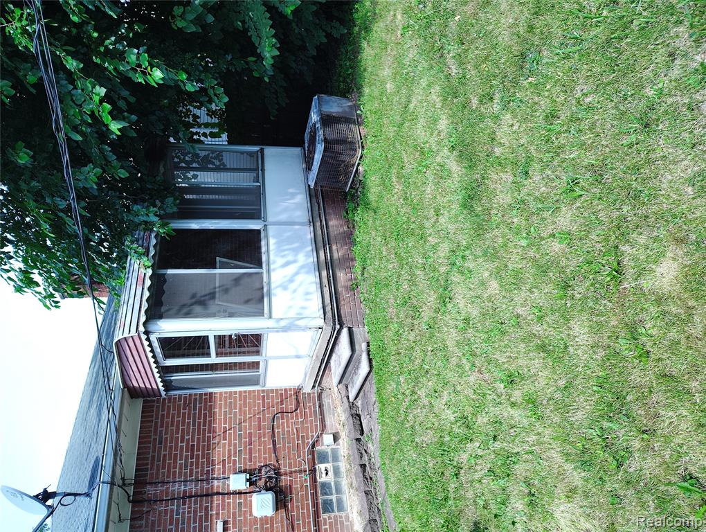 6906 Greenview Avenue, Detroit, MI 48228 — Photo 3