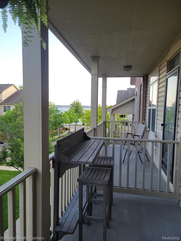 128 Sandy Lane, Walled Lake, MI 48390 — Photo 54
