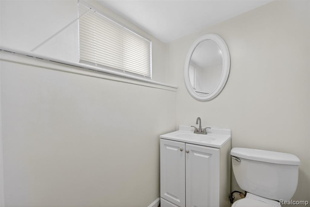 15654 Isabelle Street, Romulus, MI 48174 — Photo 18