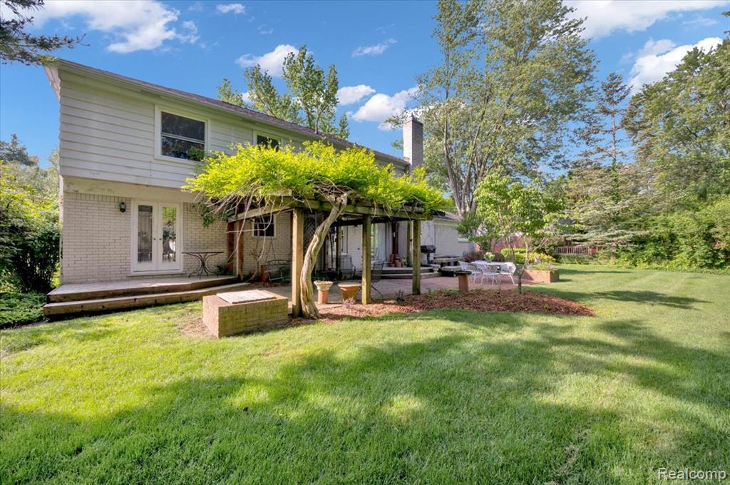 5116 Mohr Valley Lane, Bloomfield Hills, MI 48304 — Photo 27