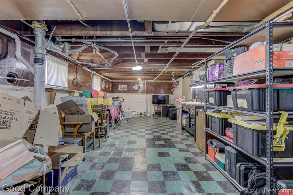 925 W Hazelhurst Street, Ferndale, MI 48220 — Photo 23