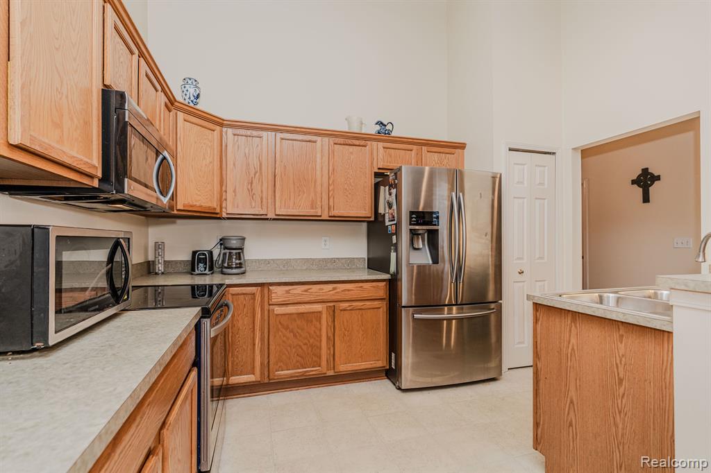 1853 Wexford Circle, Ypsilanti, MI 48198 — Photo 8