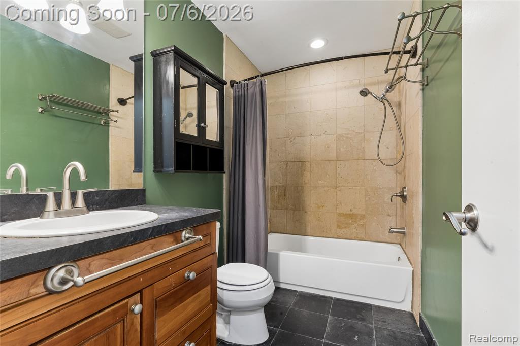 9597 Harbour Cove Court, 105, Ypsilanti, MI 48197 — Photo 15