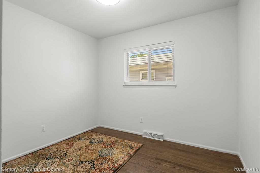 4635 CULVER Street, Dearborn Heights, MI 48125 — Photo 7