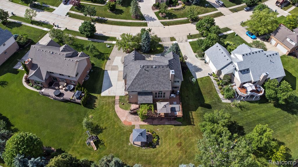 8950 WOODLORE SOUTH Drive, Plymouth, MI 48170 — Photo 64