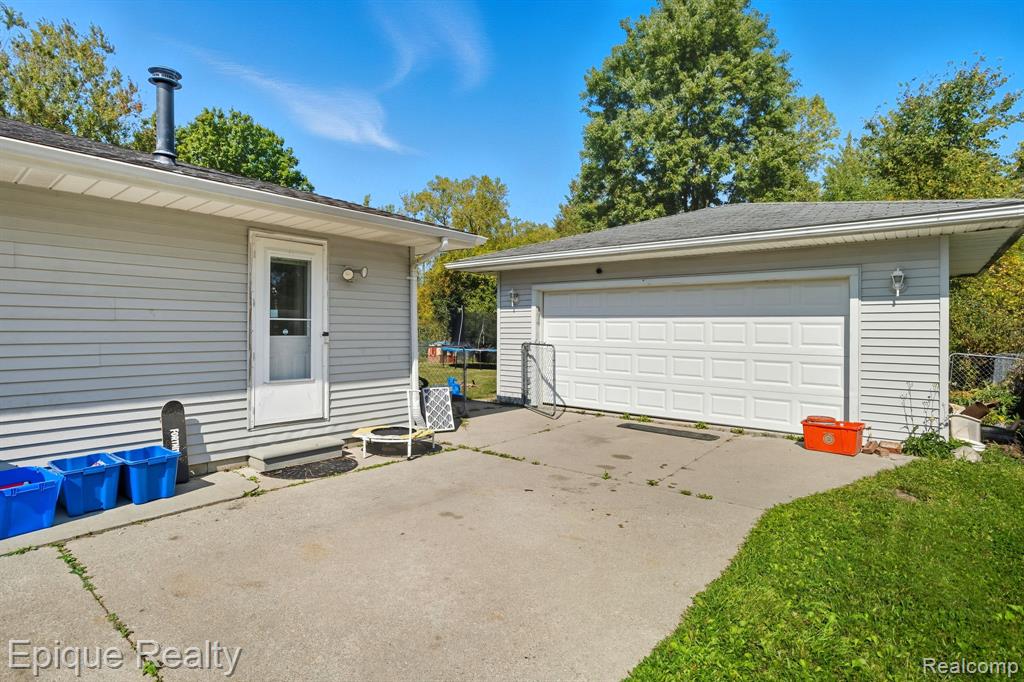 109 Murray Court, Marine, MI — Photo 5
