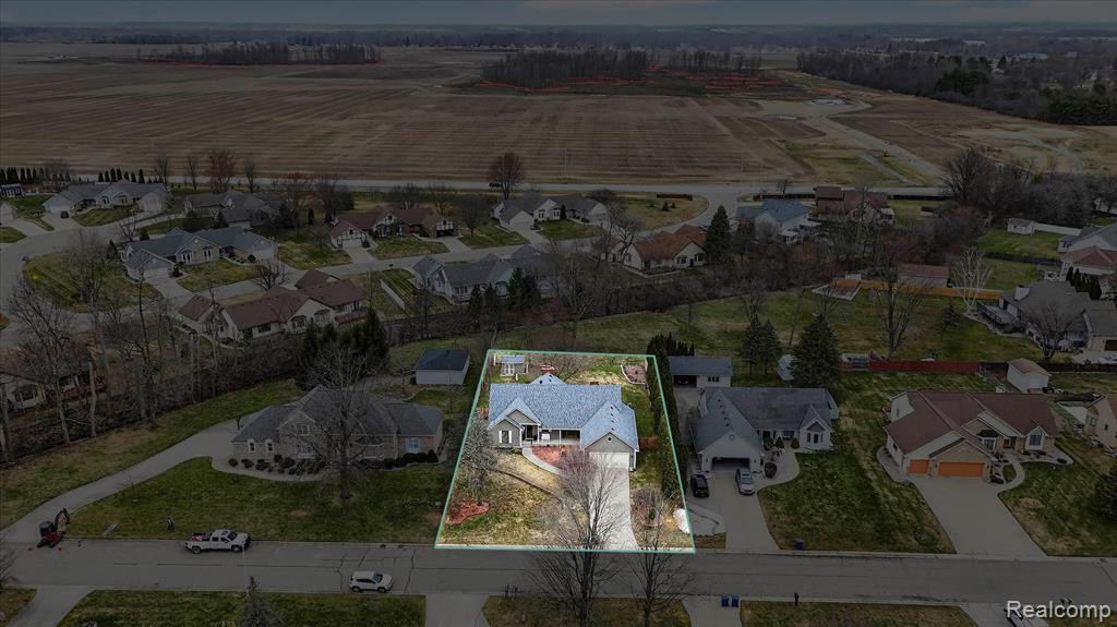 5214 Bloss Drive, Swartz Creek, MI 48473 — Photo 34