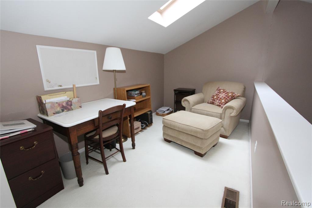 43103 W Kirkwood Drive, Clinton Twp, MI 48038 — Photo 16