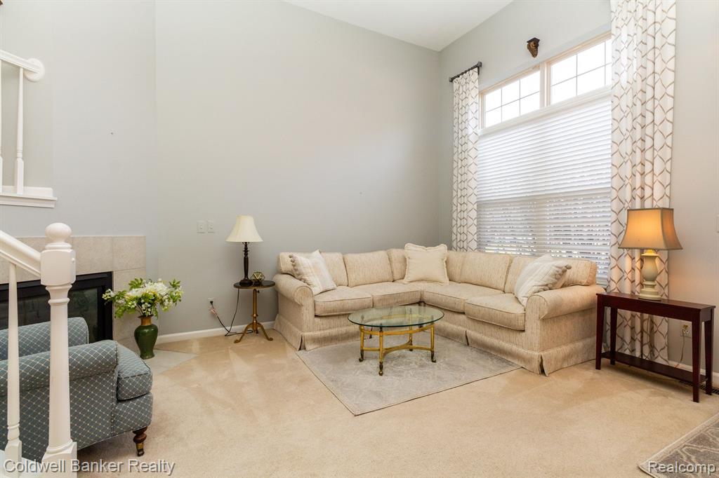 16962 FARMINGTON Road, Livonia, MI 48154 — Photo 6