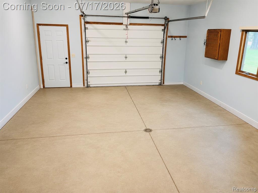 810 E Liberty Street, Chesaning, MI 48616 — Photo 38