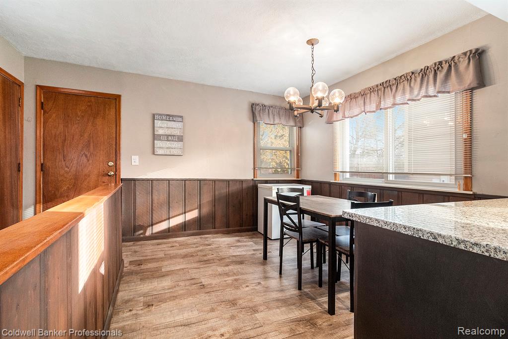 5010 Cass Elizabeth Road, Waterford, MI 48327 — Photo 10