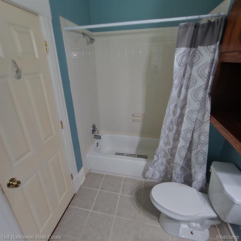 315 N MAIN Street SW, Capac, MI 48014 — Photo 23
