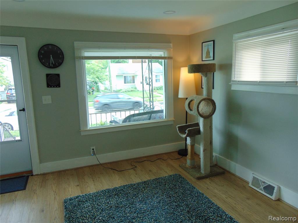 613 E Woodruff Avenue, Hazel Park, MI 48030 — Photo 7