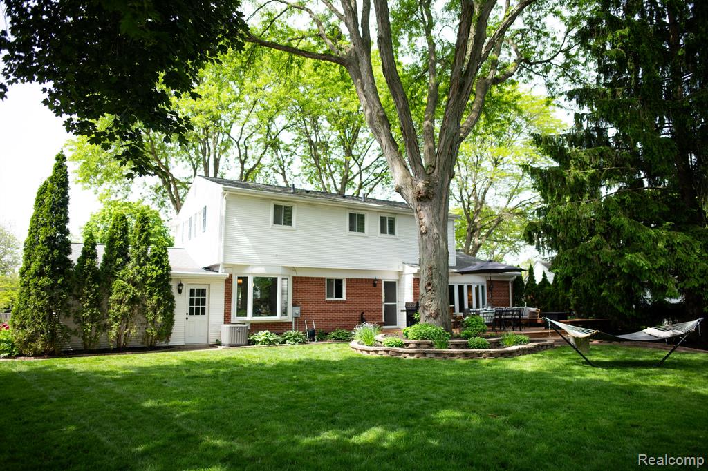 14922 Robinwood Drive, Plymouth, MI 48170 — Photo 22