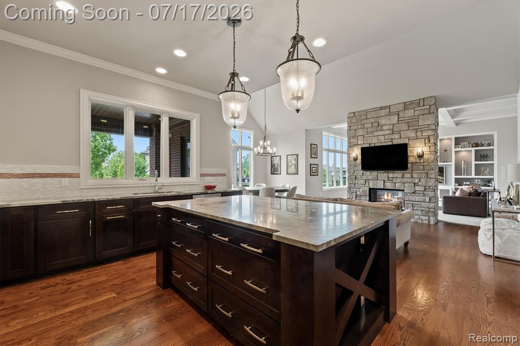 602 Wellington Circle, Rochester Hills, MI 48309 — Photo 13