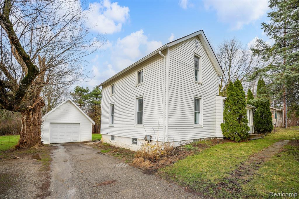 4116 GRAND BLANC Road, Swartz Creek, MI 48473 — Photo 5