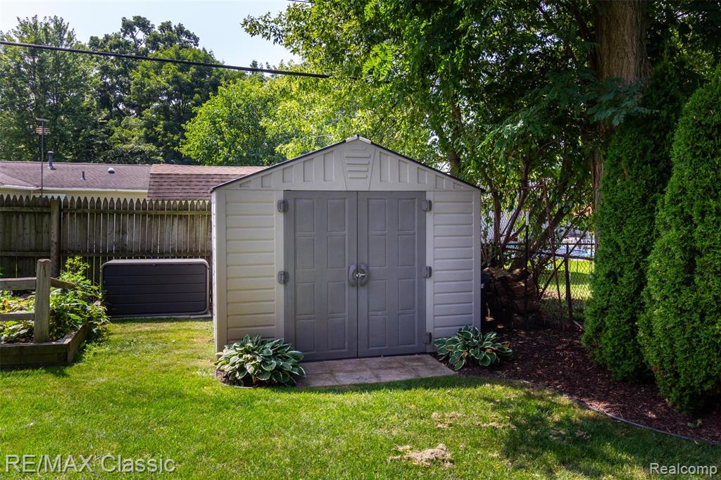 9309 Eagle Hill Drive, Clarkston, MI — Photo 30