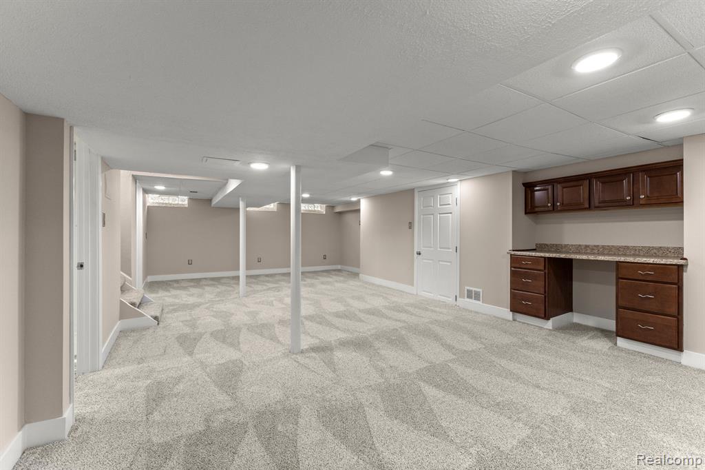 9280 REECK Road, Allen Park, MI 48101 — Photo 35