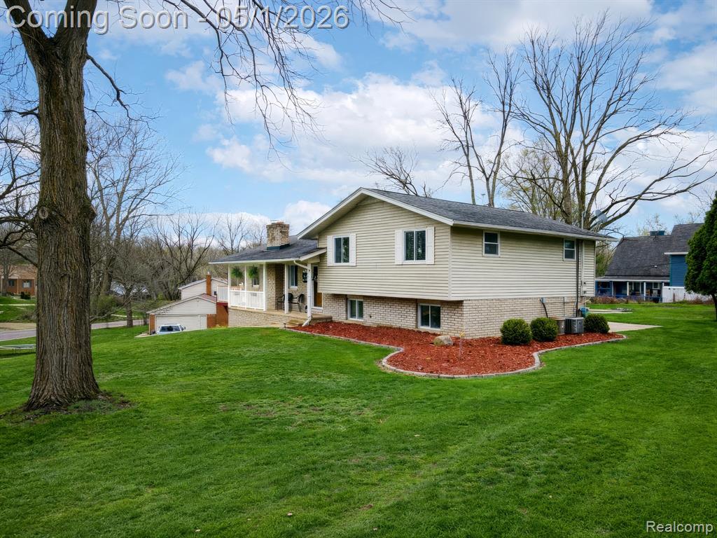 771 Edgewood Drive, Rochester, MI 48306 — Photo 2