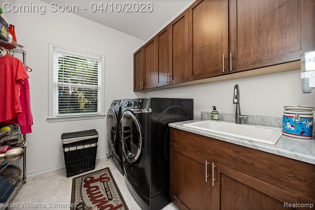 70 Lakeview Drive, Oxford, MI 48370 — Photo 22