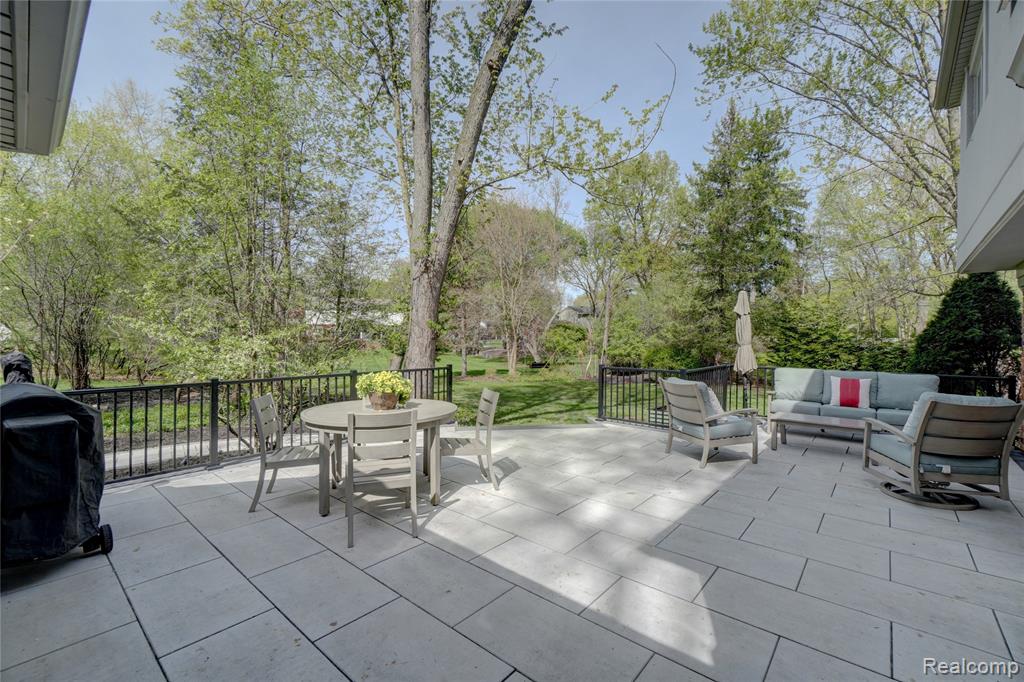19341 Devonshire Street, Beverly Hills, MI 48025 — Photo 18