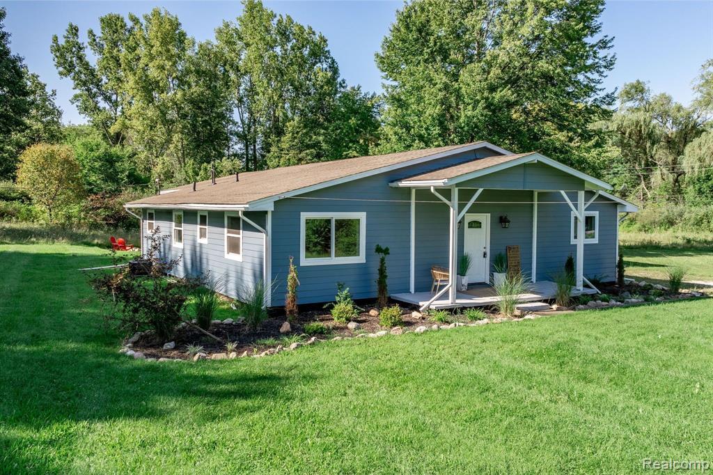 5461 W COON LAKE Road, Howell, MI 48843 — Photo 2