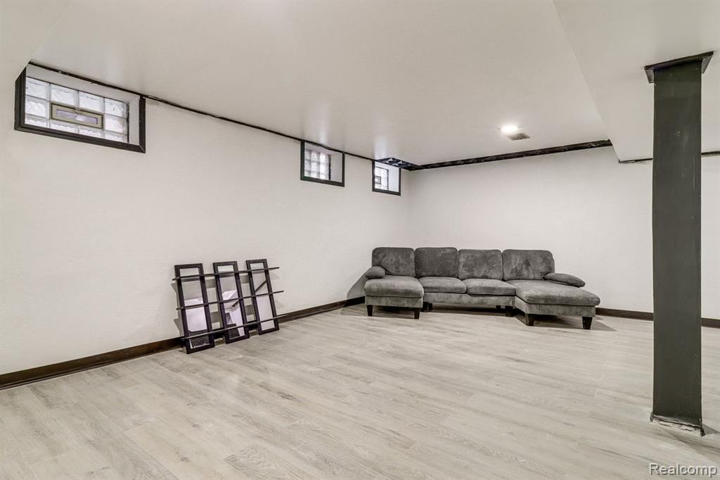 14010 Artesian Street, Detroit, MI 48223 — Photo 15