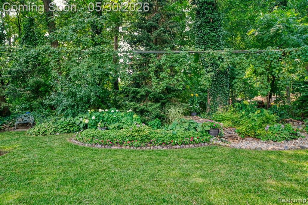2172 Devonshire Road, Bloomfield Hills, MI 48302 — Photo 42