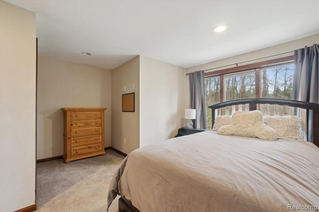 5167 HUNTERS Ridge, Holly, MI 48442 — Photo 34